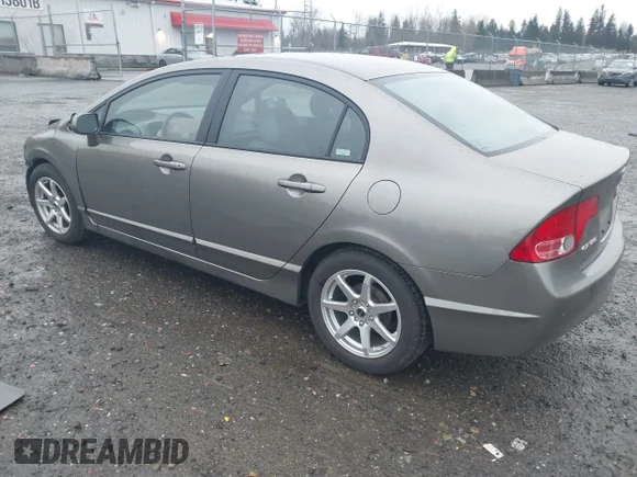 ✅ 2006 Honda Civic LX • VIN: 1HGFA16516L064640 • Lot: 44085207. Wystawiony na IAAI z przebiegiem 146 076 mil. Bezpłatny archiwum sprzedaży aukcyjnych z USA i szczegółowy raport historii pojazdu na DreamBid. Zdjęcie 3.