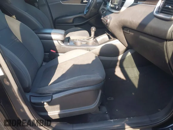 ✅ 2016 Kia Sorento LX • VIN: 5XYPG4A51GG079324 • Лот: 44300652. Опубліковано раніше на IAAI з пробігом 190 368 миль. Безкоштовний доступ до архіву аукціонних продажів зі США та докладний звіт про історію автомобіля на DreamBid. Зображення 5.