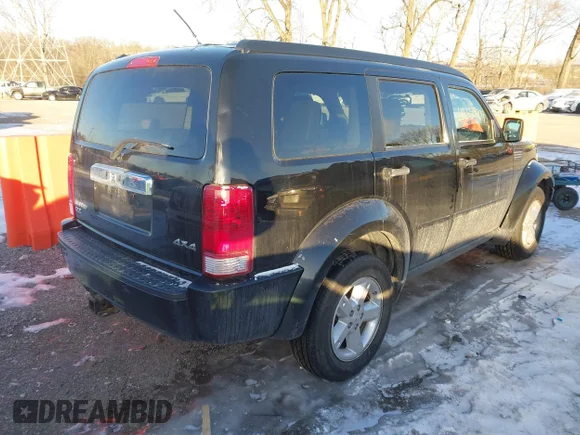 ✅ 2007 Dodge Nitro SLT • VIN: 1D8GU58K27W549214 • Лот: 41358109. Опубліковано раніше на IAAI з пробігом 99 530 миль. Безкоштовний доступ до архіву аукціонних продажів зі США та докладний звіт про історію автомобіля на DreamBid. Зображення 4.
