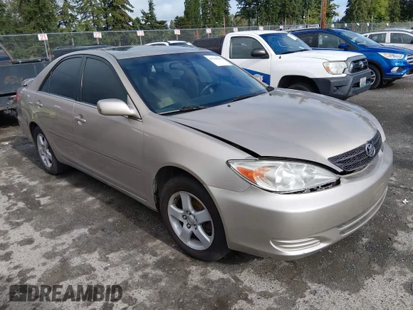 ✅ 2002 Toyota Camry XLE • VIN: JTDBF30K620018032 • Лот: 45330913. Опубликован ранее на IAAI с пробегом 239 663 миль. Бесплатный доступ к архиву аукционных продаж из США и подробный отчёт об истории автомобиля на DreamBid. Изображение 1.
