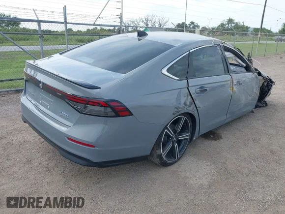 ✅ 2025 Honda Accord Sport • VIN: 1HGCY2F52SA061711 • Лот: 44977478. Опубликован ранее на IAAI с пробегом Не указан. Бесплатный доступ к архиву аукционных продаж из США и подробный отчёт об истории автомобиля на DreamBid. Изображение 4.