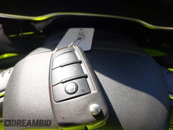 ✅ 2019 Audi Q3 S line Premium Plus • VIN: WA1EECF34K1085216 • Лот: 43607790. Опубликован ранее на IAAI с пробегом 126 674 миль. Бесплатный доступ к архиву аукционных продаж из США и подробный отчёт об истории автомобиля на DreamBid. Изображение 11.