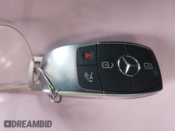 ✅ 2024 Mercedes-Benz GLS 450 • VIN: 4JGFF5KE2RB237911 • Лот: 44290241. Опубліковано раніше на IAAI з пробігом 11 569 миль. Безкоштовний доступ до архіву аукціонних продажів зі США та докладний звіт про історію автомобіля на DreamBid. Зображення 11.
