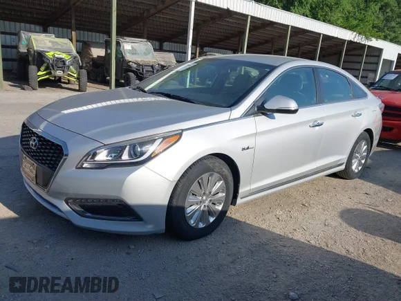 ✅ 2016 Hyundai Sonata SE • VIN: KMHE24L12GA025882 • Lot: 45219640. Wystawiony na IAAI z przebiegiem 84 509 mil. Bezpłatny archiwum sprzedaży aukcyjnych z USA i szczegółowy raport historii pojazdu na DreamBid. Zdjęcie 2.
