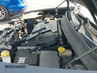 ✅ 2017 Jeep Cherokee Latitude • VIN: 1C4PJLCB7HW507397 • Lot: 42382161. Wystawiony na IAAI z przebiegiem 87 359 mil. Bezpłatny archiwum sprzedaży aukcyjnych z USA i szczegółowy raport historii pojazdu na DreamBid. Zdjęcie 19.