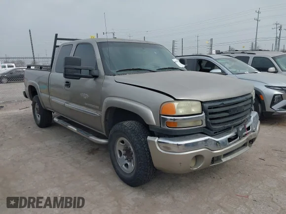 ✅ 2003 GMC Sierra 2500HD SLE • VIN: 1GTHC29U73E301996 • Lot: 44411873. Listed on IAAI with 336,495 mi. Free auction sales archive from the USA and detailed vehicle history report at DreamBid. Image 1.