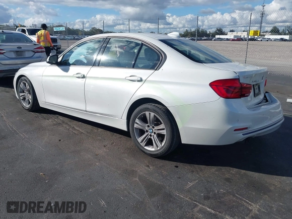 ✅ 2016 BMW 3 Series 328i xDrive • VIN: WBA8E3G56GNT79636 • Lot: 44120672. Wystawiony na IAAI z przebiegiem 73 468 mil. Bezpłatny archiwum sprzedaży aukcyjnych z USA i szczegółowy raport historii pojazdu na DreamBid. Zdjęcie 3.