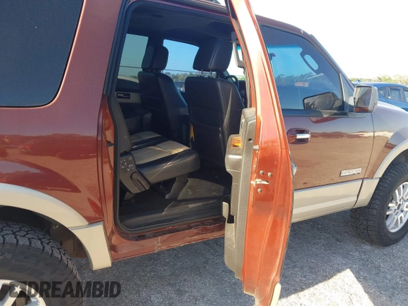 ✅ 2008 Ford Expedition Max Eddie Bauer • VIN: 1FMFK17588LA36102 • Lot: 44919068. Wystawiony na IAAI z przebiegiem 243 706 mil. Bezpłatny archiwum sprzedaży aukcyjnych z USA i szczegółowy raport historii pojazdu na DreamBid. Zdjęcie 8.