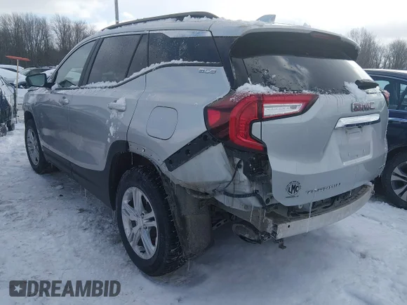 ✅ 2022 GMC Terrain SLE • VIN: 3GKALTEV5NL108825 • Lot: 44285627. Wystawiony na IAAI z przebiegiem 70 802 mil. Bezpłatny archiwum sprzedaży aukcyjnych z USA i szczegółowy raport historii pojazdu na DreamBid. Zdjęcie 3.