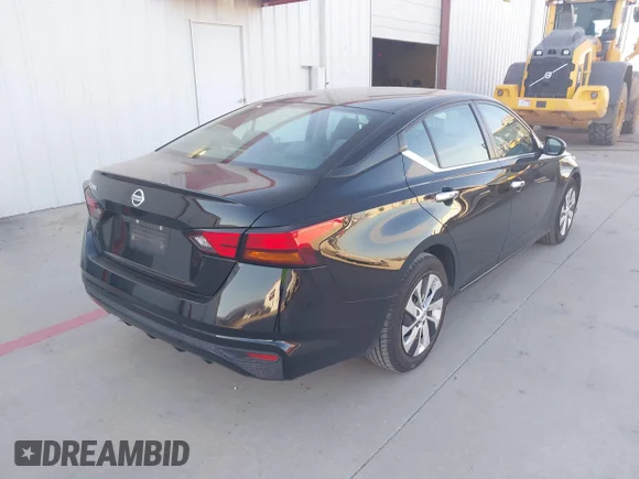 ✅ 2022 Nissan Altima S • VIN: 1N4BL4BV9NN385882 • Lot: 44522165. Wystawiony na IAAI z przebiegiem 88 314 mil. Bezpłatny archiwum sprzedaży aukcyjnych z USA i szczegółowy raport historii pojazdu na DreamBid. Zdjęcie 4.