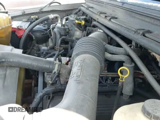 ✅ 2004 Ford F-250 XL • VIN: 1FTNW21L24EA98174 • Lot: 42456651. Wystawiony na IAAI z przebiegiem 133 876 mil. Bezpłatny archiwum sprzedaży aukcyjnych z USA i szczegółowy raport historii pojazdu na DreamBid. Zdjęcie 21.