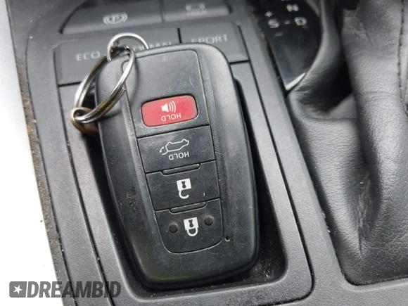 ✅ 2019 Toyota RAV4 XLE • VIN: JTMW1RFV1KD023393 • Lot: 43773136. Wystawiony na IAAI z przebiegiem 93 045 mil. Bezpłatny archiwum sprzedaży aukcyjnych z USA i szczegółowy raport historii pojazdu na DreamBid. Zdjęcie 11.