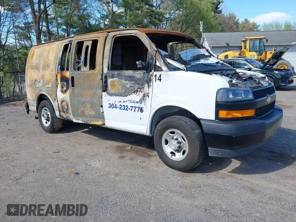 ✅ 2020 Chevrolet Express Cargo • VIN: 1GCWGAFG7L1151772 • Lot: 44666696. Wystawiony na IAAI z przebiegiem Nie podano. Bezpłatny archiwum sprzedaży aukcyjnych z USA i szczegółowy raport historii pojazdu na DreamBid. Zdjęcie 1.
