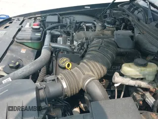 ✅ 2003 Mercury Marauder • VIN: 2MEHM75V33X610547 • Lot: 42928797. Wystawiony na IAAI z przebiegiem 124 176 mil. Bezpłatny archiwum sprzedaży aukcyjnych z USA i szczegółowy raport historii pojazdu na DreamBid. Zdjęcie 19.