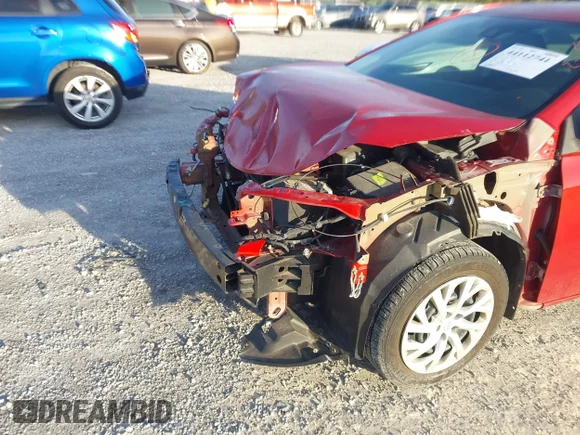 ✅ 2019 Toyota Corolla LE • VIN: 5YFBURHE6KP867333 • Lot: 44112741. Wystawiony na IAAI z przebiegiem 62 890 mil. Bezpłatny archiwum sprzedaży aukcyjnych z USA i szczegółowy raport historii pojazdu na DreamBid. Zdjęcie 6.
