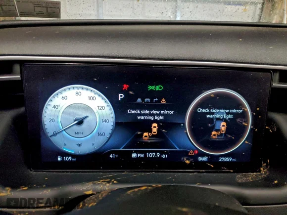 ✅ 2024 Hyundai Santa Cruz Night Edition • VIN: 5NTJCDAF3RH086086 • Lot: 95252695. Listed on Copart with 27,859 mi. Free auction sales archive from the USA and detailed vehicle history report at DreamBid. Image 9.