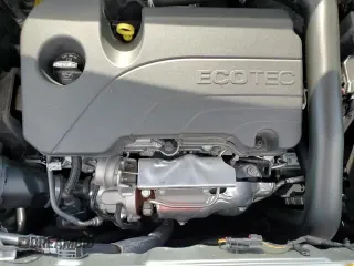 ✅ 2023 GMC Terrain SLT • VIN: 3GKALVEG8PL153984 • Lot: 82491545. Listed on Copart with 44,995 mi. Free auction sales archive from the USA and detailed vehicle history report at DreamBid. Image 14.