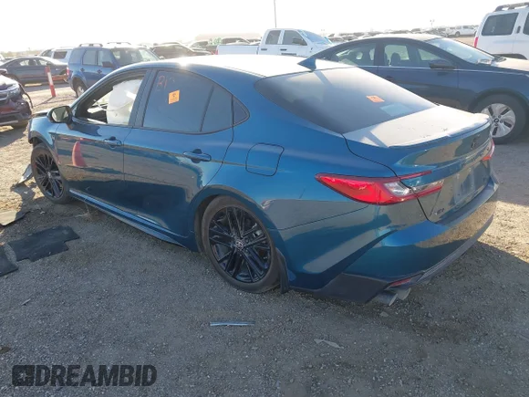 ✅ 2025 Toyota Camry LE • VIN: 4T1DAACK2SU140348 • Lot: 44185410. Wystawiony na IAAI z przebiegiem Nie podano. Bezpłatny archiwum sprzedaży aukcyjnych z USA i szczegółowy raport historii pojazdu na DreamBid. Zdjęcie 3.