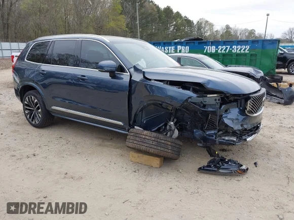 ✅ 2026 Volvo XC90 Plus • VIN: YV4062PEXT1461147 • Лот: 44698416. Опубліковано раніше на IAAI з пробігом 1 229 миль. Безкоштовний доступ до архіву аукціонних продажів зі США та докладний звіт про історію автомобіля на DreamBid. Зображення 1.