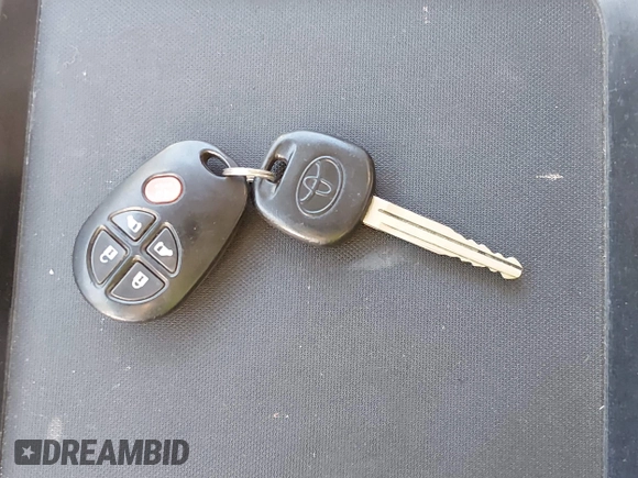 ✅ 2011 Toyota Sienna LE • VIN: 5TDKK3DC5BS108378 • Lot: 44984162. Wystawiony na IAAI z przebiegiem 139 862 mil. Bezpłatny archiwum sprzedaży aukcyjnych z USA i szczegółowy raport historii pojazdu na DreamBid. Zdjęcie 11.