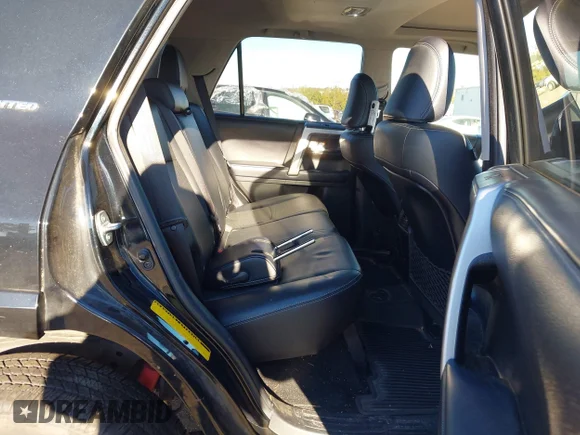 ✅ 2018 Toyota 4Runner SR5 Premium • VIN: JTEBU5JR4J5559008 • Lot: 43455946. Wystawiony na IAAI z przebiegiem Nie podano. Bezpłatny archiwum sprzedaży aukcyjnych z USA i szczegółowy raport historii pojazdu na DreamBid. Zdjęcie 8.