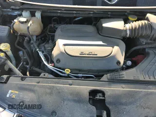 ✅ 2021 Chrysler Pacifica Touring L • VIN: 2C4RC1BG4MR534273 • Lot: 67629645. Listed on Copart with 137,743 mi. Free auction sales archive from the USA and detailed vehicle history report at DreamBid. Image 14.