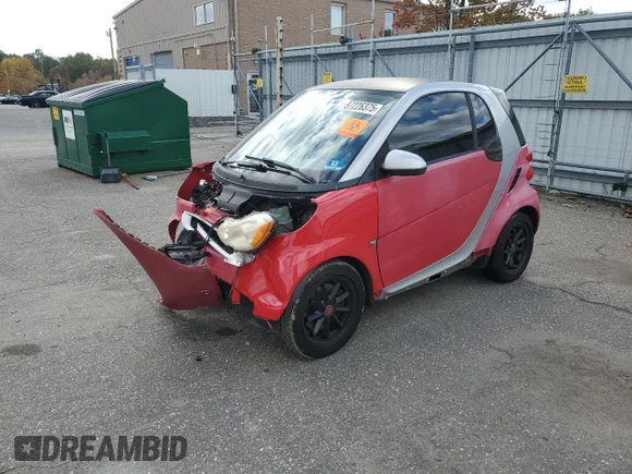 ✅ 2010 Smart fortwo Pure • VIN: WMEEJ3BA5AK408639 • Lot: 87226375. Wystawiony na Copart z przebiegiem Nie podano. Bezpłatny archiwum sprzedaży aukcyjnych z USA i szczegółowy raport historii pojazdu na DreamBid. Zdjęcie 1.