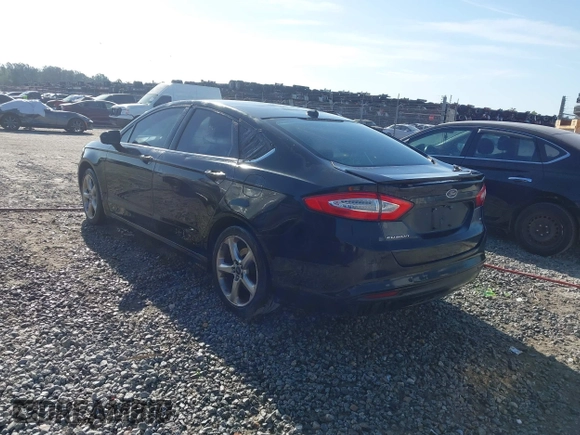✅ 2014 Ford Fusion SE • VIN: 1FA6P0H75E5365720 • Lot: 44828087. Wystawiony na IAAI z przebiegiem 229 891 mil. Bezpłatny archiwum sprzedaży aukcyjnych z USA i szczegółowy raport historii pojazdu na DreamBid. Zdjęcie 3.