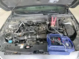 ✅ 2018 Honda Accord LX • VIN: 1HGCV1F1XJA242277 • Лот: 89843245. Опубликован ранее на Copart с пробегом 118 522 миль. Бесплатный доступ к архиву аукционных продаж из США и подробный отчёт об истории автомобиля на DreamBid. Изображение 13.