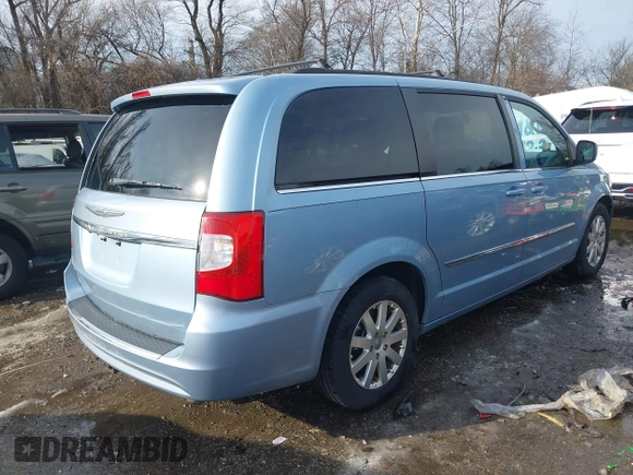 ✅ 2013 Chrysler Town & Country Touring • VIN: 2C4RC1BG0DR792838 • Lot: 43948002. Wystawiony na IAAI z przebiegiem 183 088 mil. Bezpłatny archiwum sprzedaży aukcyjnych z USA i szczegółowy raport historii pojazdu na DreamBid. Zdjęcie 4.