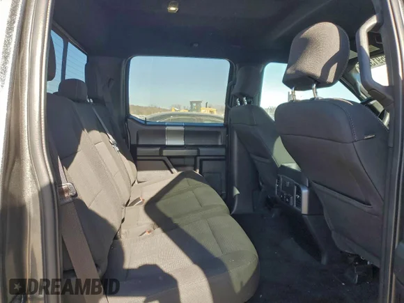 ✅ 2017 Ford F-150 XLT • VIN: 1FTFW1EG0HKD70479 • Lot: 95913215. Wystawiony na Copart z przebiegiem 111 782 mil. Bezpłatny archiwum sprzedaży aukcyjnych z USA i szczegółowy raport historii pojazdu na DreamBid. Zdjęcie 10.