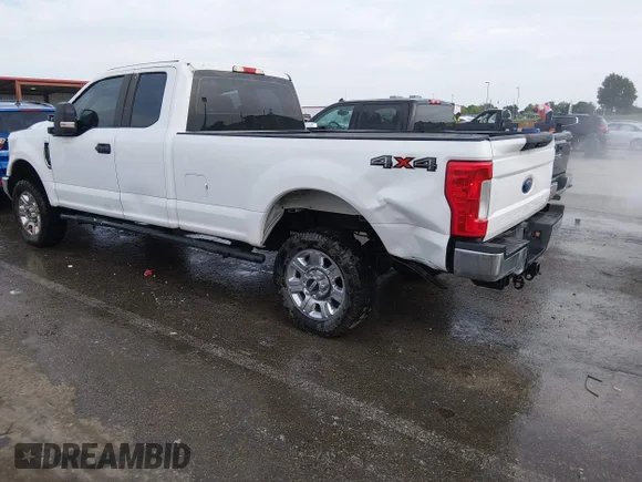 ✅ 2018 Ford F-250 XLT • VIN: 1FT7X2B65JEB97579 • Лот: 45171309. Опубликован ранее на IAAI с пробегом 246 391 миль. Бесплатный доступ к архиву аукционных продаж из США и подробный отчёт об истории автомобиля на DreamBid. Изображение 3.