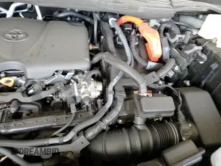 ✅ 2025 Toyota Sienna XSE • VIN: 5TDXSKFCXSS159842 • Lot: 71550215. Listed on Copart with 14,593 mi. Free auction sales archive from the USA and detailed vehicle history report at DreamBid. Image 17.