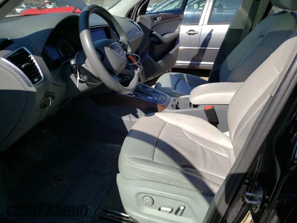 ✅ 2015 Audi Q5 Premium • VIN: WA1CFAFP2FA066097 • Лот: 45397993. Опубліковано раніше на Copart з пробігом 142 959 миль. Безкоштовний доступ до архіву аукціонних продажів зі США та докладний звіт про історію автомобіля на DreamBid. Зображення 7.