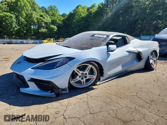 ✅ 2021 Chevrolet Corvette 2LT • VIN: 1G1YB3D48M5100022 • Лот: 53444896. Опубликован ранее на Copart с пробегом 62 896 миль. Бесплатный доступ к архиву аукционных продаж из США и подробный отчёт об истории автомобиля на DreamBid. Изображение 1.