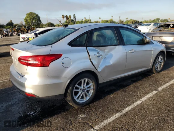 ✅ 2017 Ford Focus SE • VIN: 1FADP3F29HL298992 • Лот: 64064304. Опубликован ранее на Copart с пробегом 58 385 миль. Бесплатный доступ к архиву аукционных продаж из США и подробный отчёт об истории автомобиля на DreamBid. Изображение 3.