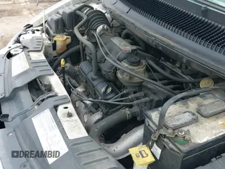 ✅ 2007 Chrysler Town & Country Touring • VIN: 2A4GP54L87R273936 • Lot: 42181459. Wystawiony na IAAI z przebiegiem 201 571 mil. Bezpłatny archiwum sprzedaży aukcyjnych z USA i szczegółowy raport historii pojazdu na DreamBid. Zdjęcie 12.