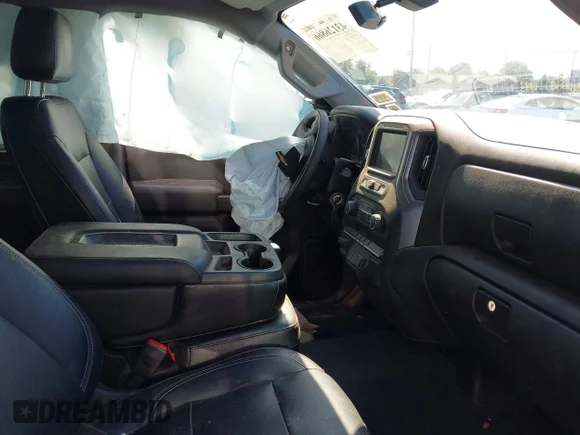 ✅ 2019 Chevrolet Silverado 1500 Custom • VIN: 1GCRYBEH3KZ349789 • Lot: 43126866. Wystawiony na IAAI z przebiegiem 95 530 mil. Bezpłatny archiwum sprzedaży aukcyjnych z USA i szczegółowy raport historii pojazdu na DreamBid. Zdjęcie 5.