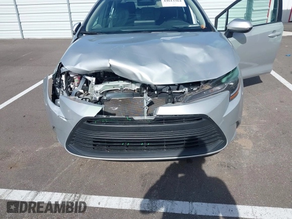 ✅ 2025 Toyota Corolla LE • VIN: 5YFB4MDEXSP267875 • Lot: 44613364. Wystawiony na IAAI z przebiegiem 24 490 mil. Bezpłatny archiwum sprzedaży aukcyjnych z USA i szczegółowy raport historii pojazdu na DreamBid. Zdjęcie 6.