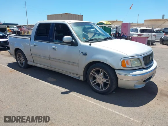 ✅ 2002 Ford F-150 XLT • VIN: 1FTRW07692KE29256 • Лот: 44711560. Опубліковано раніше на IAAI з пробігом 195 603 миль. Безкоштовний доступ до архіву аукціонних продажів зі США та докладний звіт про історію автомобіля на DreamBid. Зображення 1.
