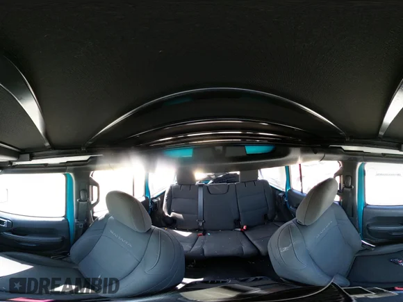 ✅ 2019 Jeep Wrangler Unlimited Sahara • VIN: 1C4HJXEN5KW690700 • Lot: 45102230. Wystawiony na IAAI z przebiegiem 114 663 mil. Bezpłatny archiwum sprzedaży aukcyjnych z USA i szczegółowy raport historii pojazdu na DreamBid. Zdjęcie 19.