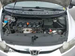 ✅ 2009 Honda Civic DX-VP • VIN: 2HGFA16379H324376 • Lot: 43563757. Wystawiony na IAAI z przebiegiem 152 306 mil. Bezpłatny archiwum sprzedaży aukcyjnych z USA i szczegółowy raport historii pojazdu na DreamBid. Zdjęcie 19.