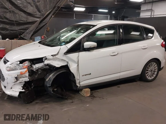 ✅ 2015 Ford C-Max SE • VIN: 1FADP5AU4FL118769 • Lot: 40509124. Wystawiony na IAAI z przebiegiem 288 469 mil. Bezpłatny archiwum sprzedaży aukcyjnych z USA i szczegółowy raport historii pojazdu na DreamBid. Zdjęcie 2.