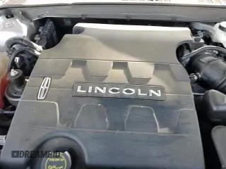 ✅ 2018 Lincoln Continental Select • VIN: 1LN6L9TK7J5614434 • Lot: 50322695. Wystawiony na Copart z przebiegiem 55 737 mil. Bezpłatny archiwum sprzedaży aukcyjnych z USA i szczegółowy raport historii pojazdu na DreamBid. Zdjęcie 13.
