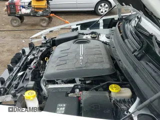 ✅ 2017 Jeep Cherokee High Altitude • VIN: 1C4PJMDSXHW567338 • Lot: 42330760. Wystawiony na IAAI z przebiegiem 52 590 mil. Bezpłatny archiwum sprzedaży aukcyjnych z USA i szczegółowy raport historii pojazdu na DreamBid. Zdjęcie 20.