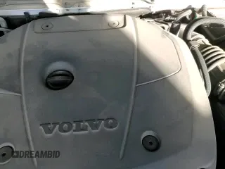 ✅ 2019 Volvo S90 Momentum • VIN: LVYA22MKXKP084109 • Lot: 83729364. Listed on Copart with 90,648 mi. Free auction sales archive from the USA and detailed vehicle history report at DreamBid. Image 15.