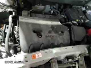 ✅ 2018 Mitsubishi Outlander ES • VIN: JA4AZ3A38JJ005232 • Lot: 95277975. Listed on Copart with 132,540 mi. Free auction sales archive from the USA and detailed vehicle history report at DreamBid. Image 14.