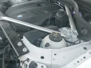 ✅ 2025 BMW X5 sDrive40i • VIN: 5UX13EU02S9X43727 • Лот: 43421064. Опубликован ранее на IAAI с пробегом 6 213 миль. Бесплатный доступ к архиву аукционных продаж из США и подробный отчёт об истории автомобиля на DreamBid. Изображение 20.