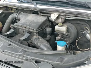 ✅ 2015 Mercedes-Benz Sprinter • VIN: WDZPE8DC7F5978980 • Lot: 43098731. Wystawiony na IAAI z przebiegiem 240 532 mil. Bezpłatny archiwum sprzedaży aukcyjnych z USA i szczegółowy raport historii pojazdu na DreamBid. Zdjęcie 20.