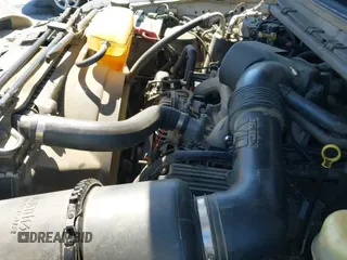 ✅ 2003 Ford F-350 XL • VIN: 1FTSW31S93EA89843 • Lot: 43145344. Wystawiony na IAAI z przebiegiem 248 511 mil. Bezpłatny archiwum sprzedaży aukcyjnych z USA i szczegółowy raport historii pojazdu na DreamBid. Zdjęcie 19.